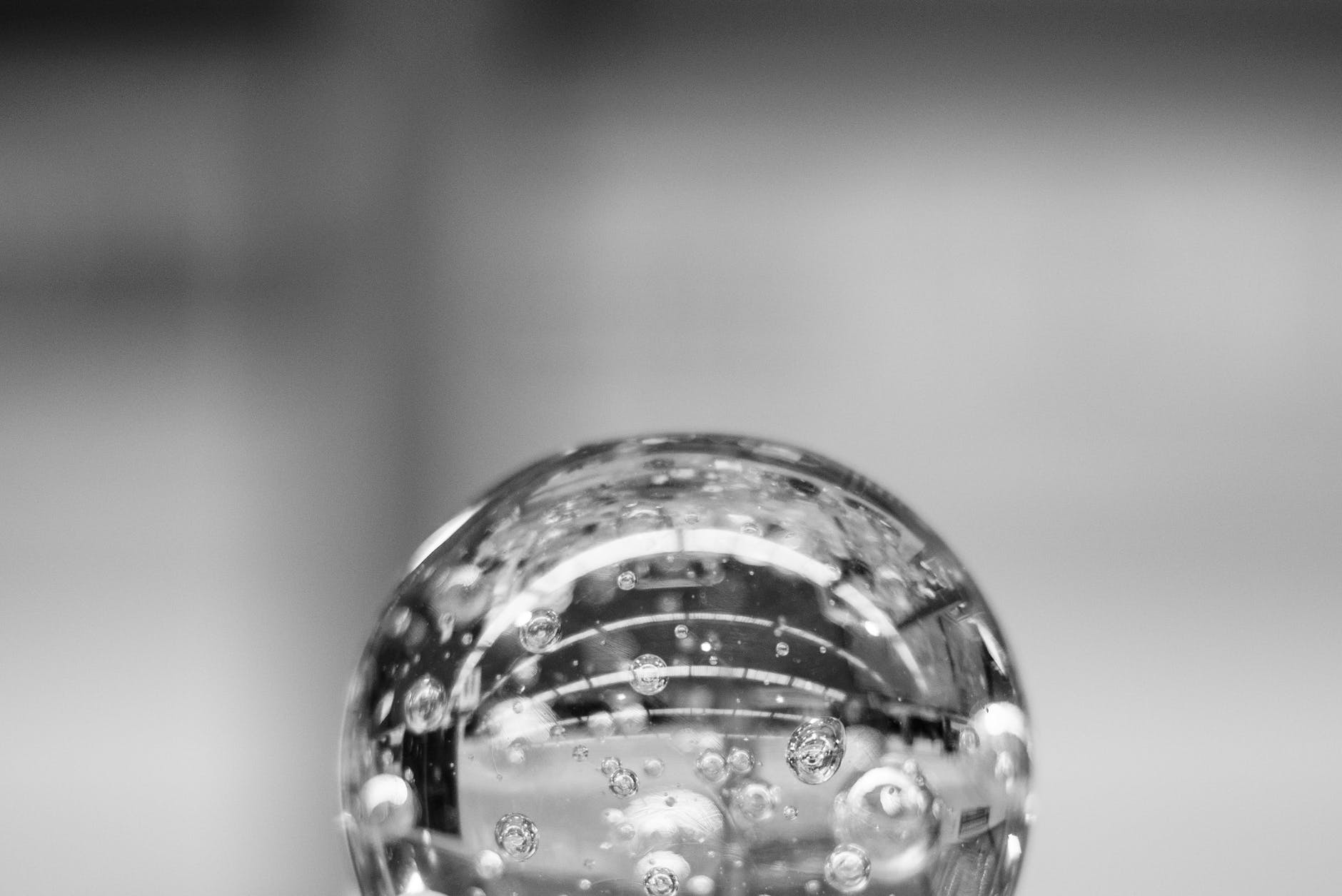 Perlas de tristeza y reflejos de luna