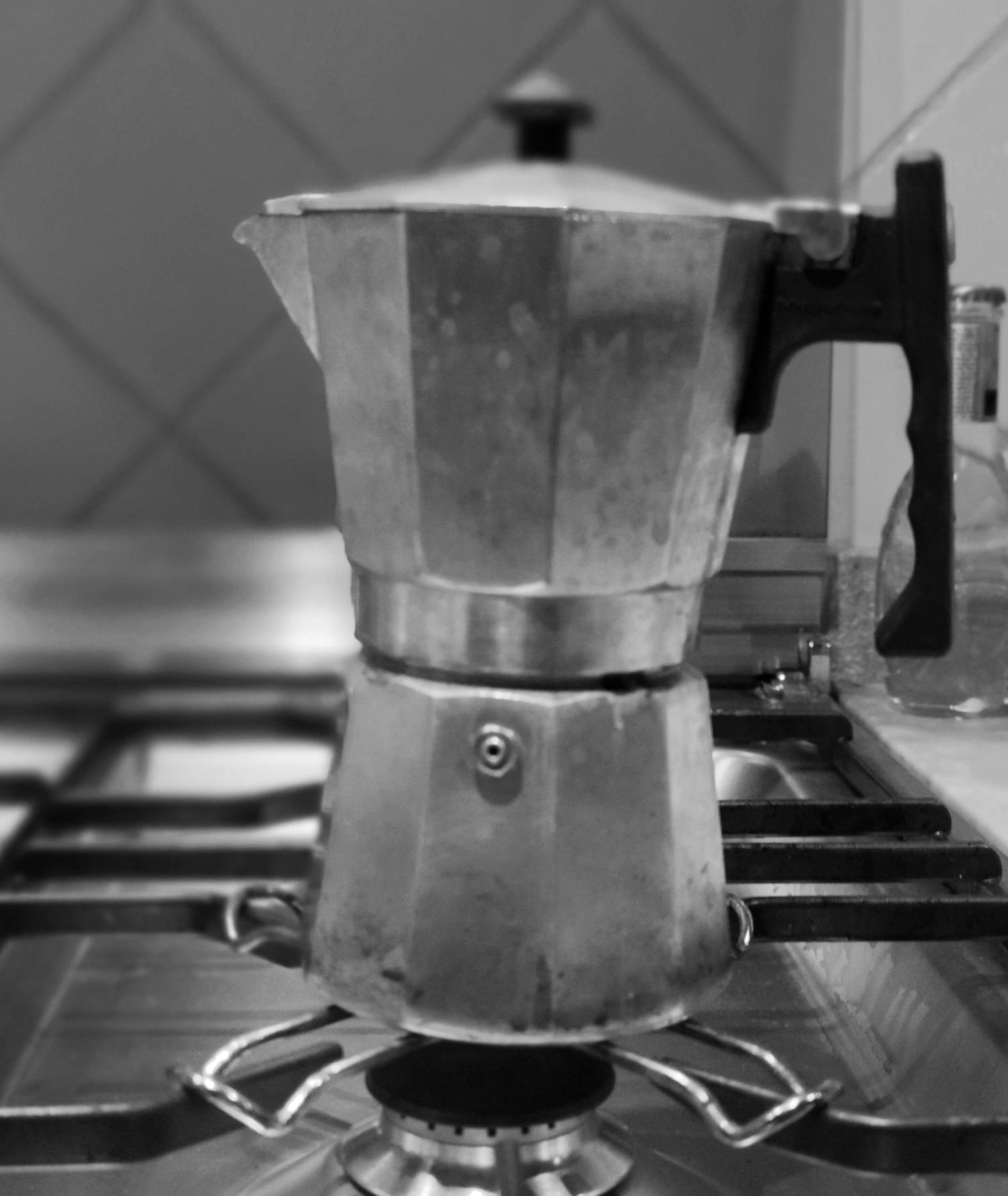 Hasta que no me cure de mí, no me curaré de ti: un café humeante matutino.
