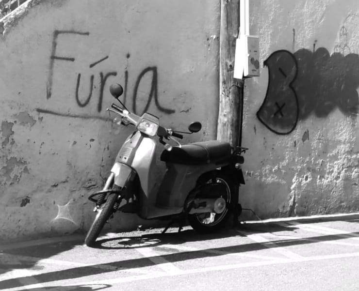 Rosario: La mujer kamikaze que enamoró a Hipólito. Todavía hay luz en este mundo de sombras.