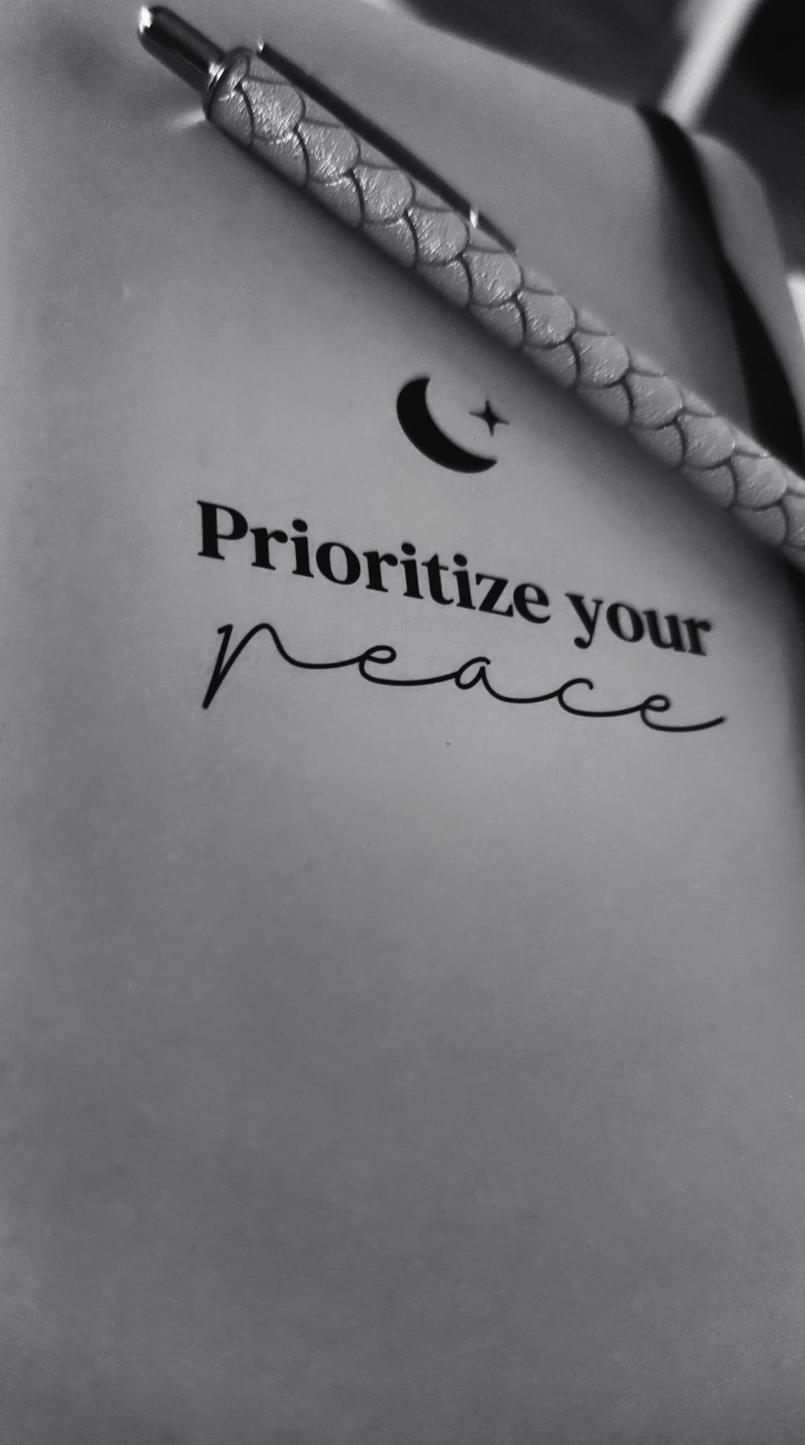 Las visitas nocturnas del escritor maldito: Prioriza tu paz mental