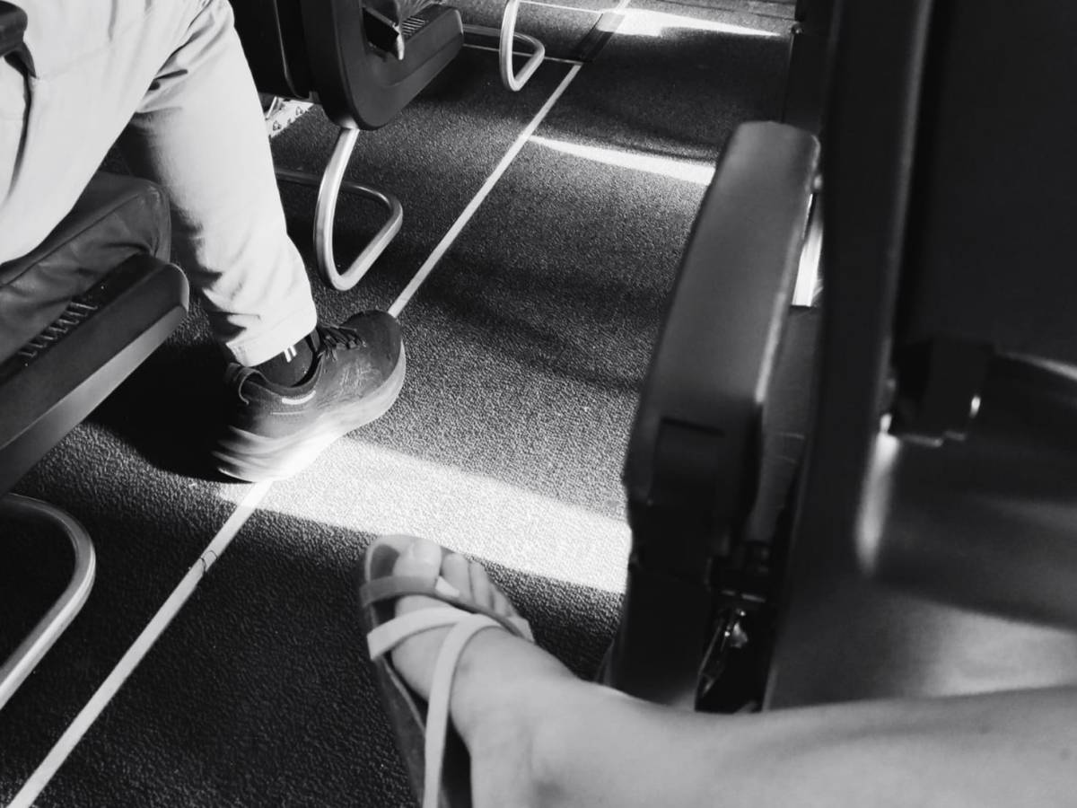 La toma de decisiones: El autosabotaje, ¿Cómo la razón me confunde? Cambiar de frecuencia de la carencia y limitación a la abundancia y el permiso. Proceso&nbsp;consciente.