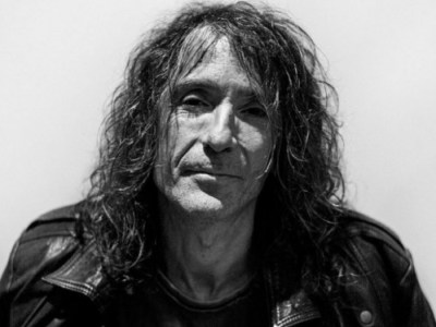 Robe Iniesta, un jugador que sale de la matrix en 2025: No pasará al siguiente nivel de la&nbsp;humanidad.